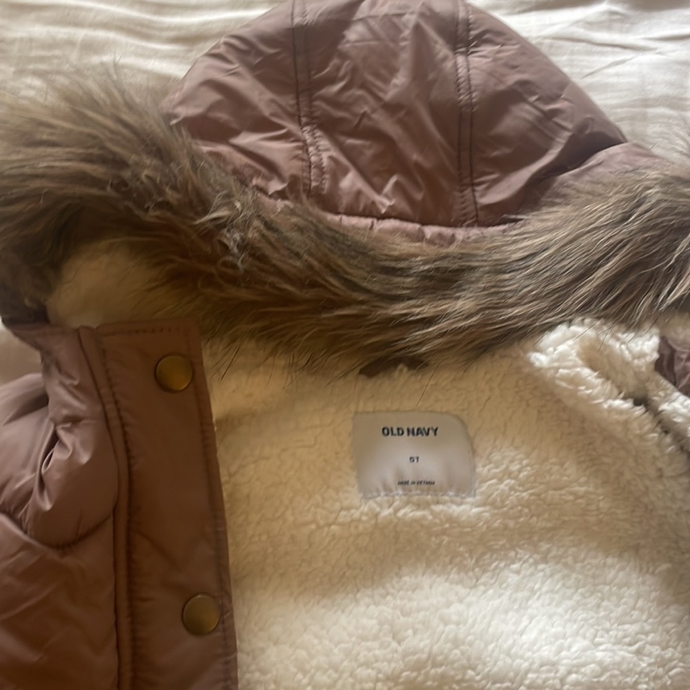 ✨GIRLS WINTER COAT✨ NEVER WORN - Picture 3 of 5